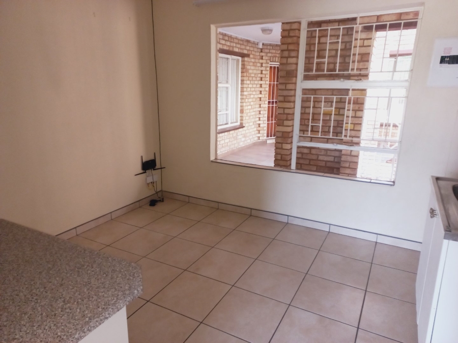 1 Bedroom Property for Sale in Kannoniers Park North West